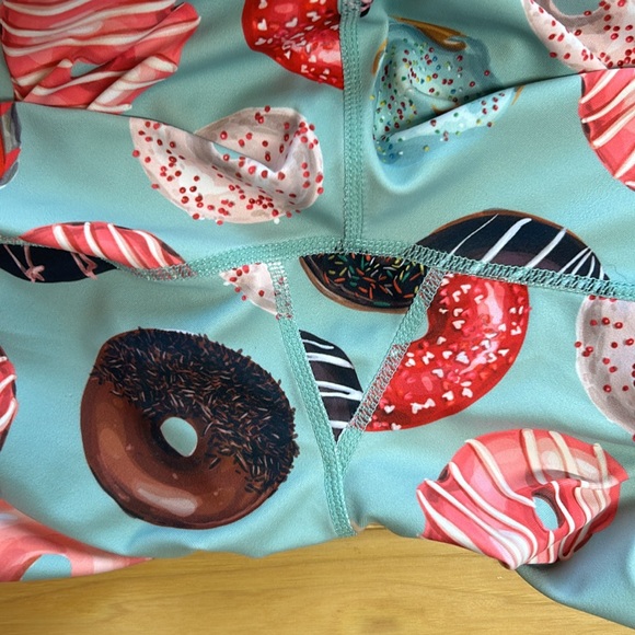 Muscles and Donuts Dusty Blue High Rise Leggings w/Pockets | Size XL - Picture 8 of 10